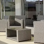 Bowen, Luxury Lagos