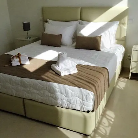 Bowen, Luxury 4* Лагуш