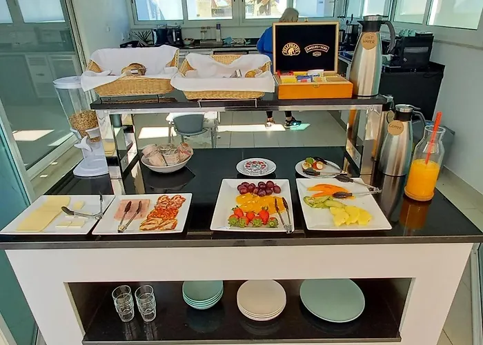Bowen, Luxury 4*