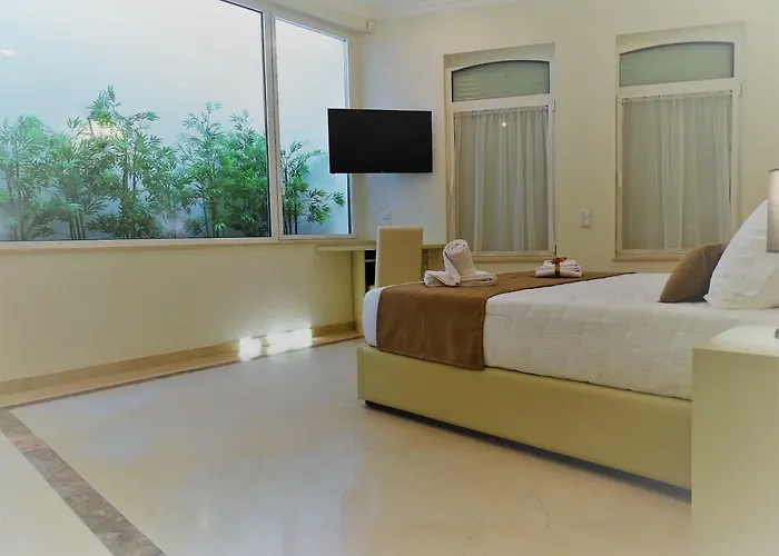 Bowen, Luxury 4* Lagos