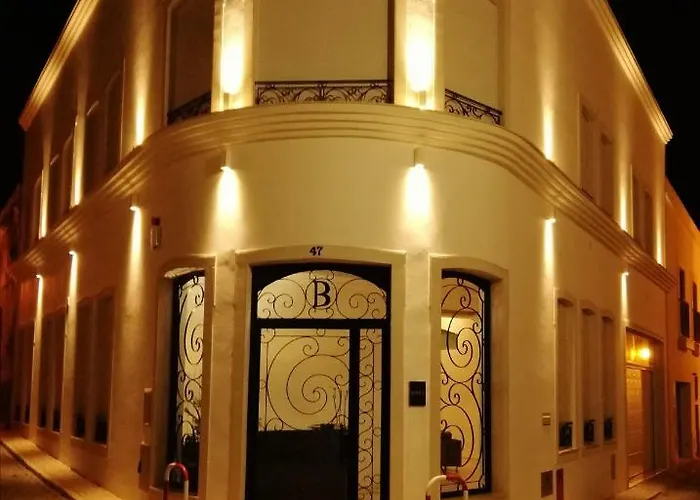 Bowen, Luxury Гостевой дом Лагуш