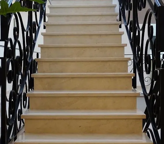 Гостевой дом Bowen, Luxury Лагуш