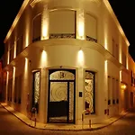 Bowen, Luxury Gasthof Lagos